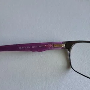 Vouge | Accessories | I Need Bigger Lenses And Size This Is  display picture 3